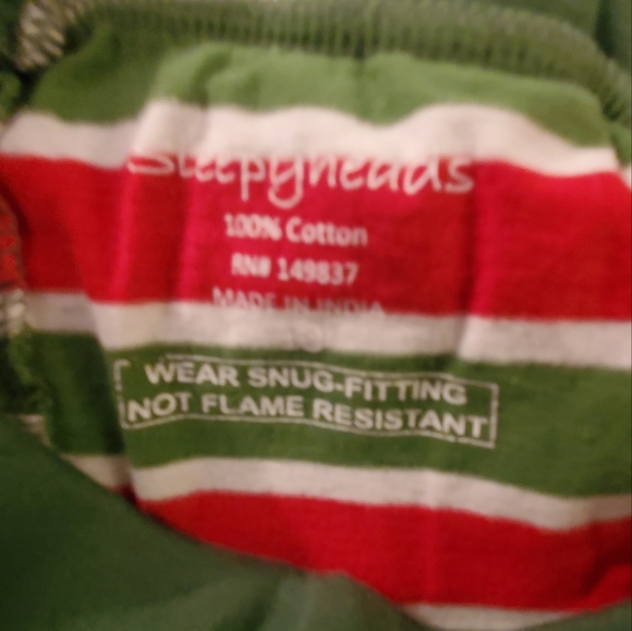 Sleepy heads Believe in the Magic of Christmas Green Red Pajama Set 10 - Picture 6 of 6